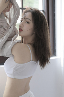 动漫人物开襟衣服网站